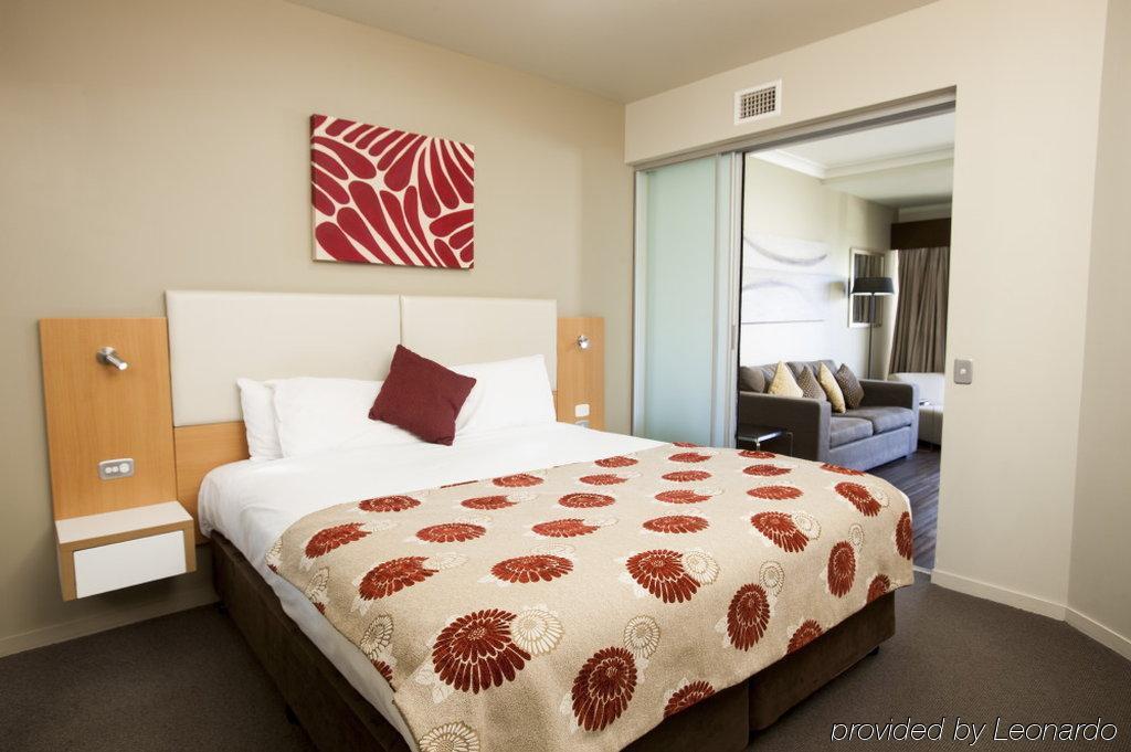 Grand Hotel And Apartments Townsville Exterior foto