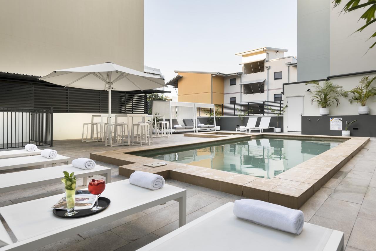 Grand Hotel And Apartments Townsville Exterior foto