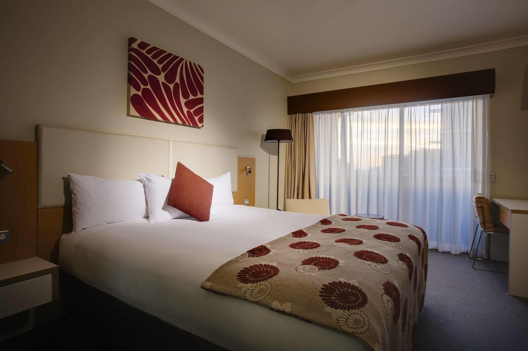 Grand Hotel And Apartments Townsville Exterior foto